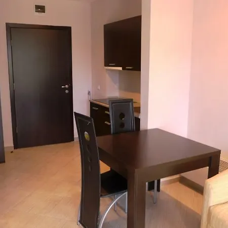Private Studio In Green Life * Μπάνσκο