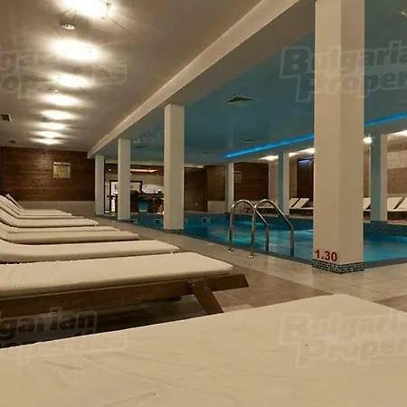 Private Studio In Green Life Μπάνσκο